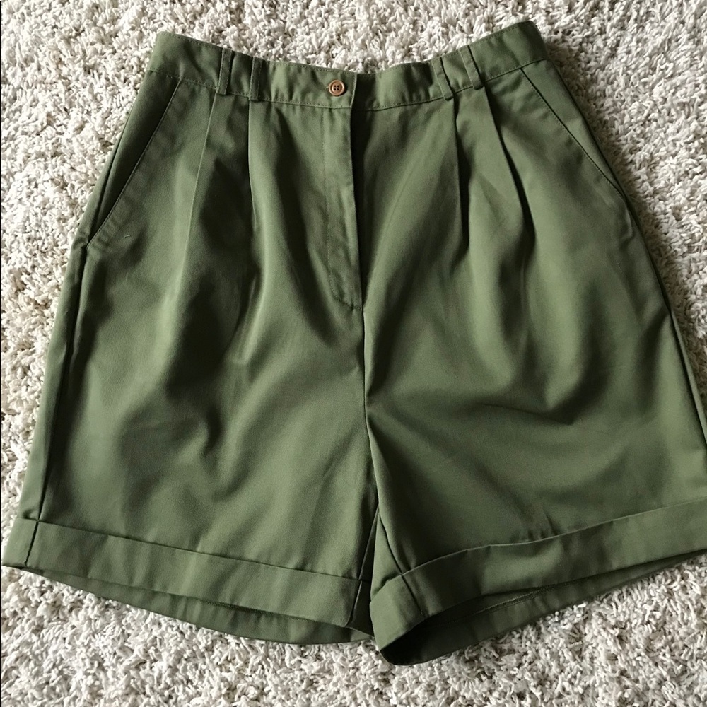 Women’s fern  green shorts
